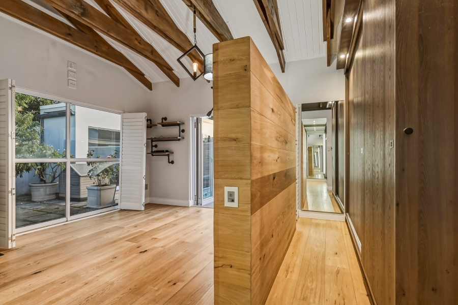 5 Bedroom Property for Sale in Southfield Western Cape